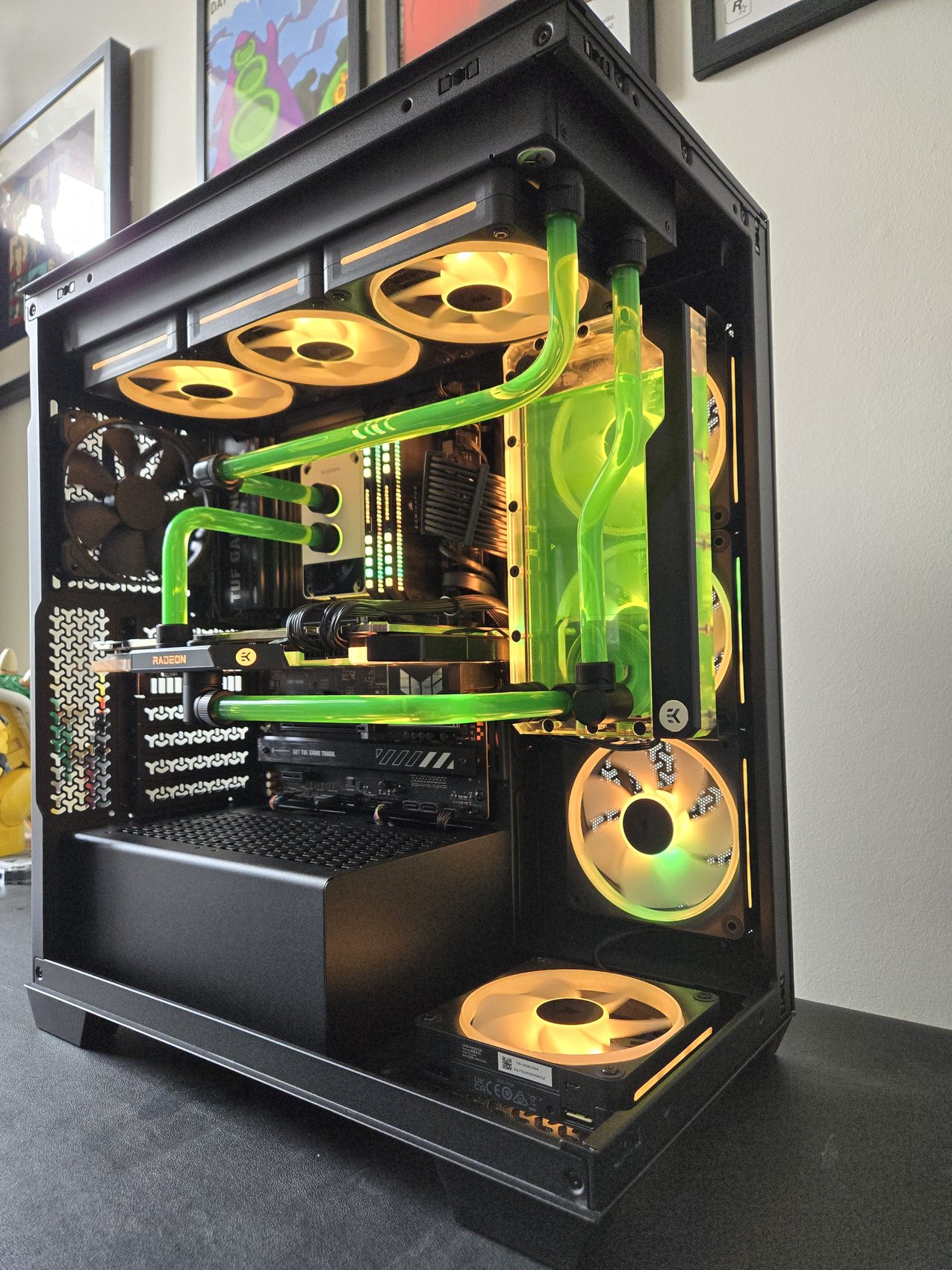 Photo of the Neon Core build